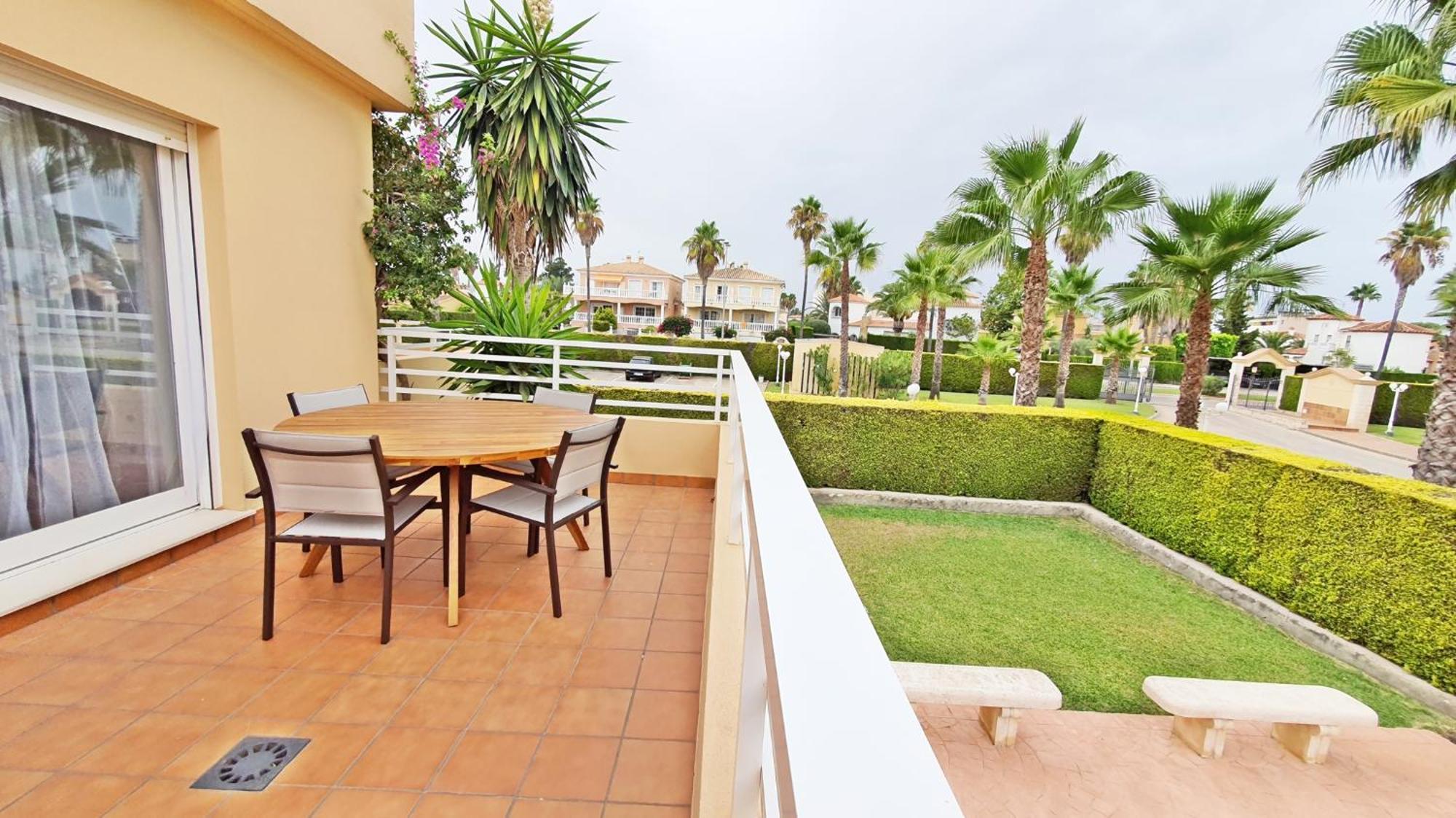 Apartamentos Par Tres - Oliva Nova Екстер'єр фото